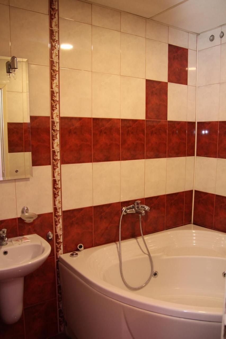 Hotel Color Asenovgrad Dış mekan fotoğraf